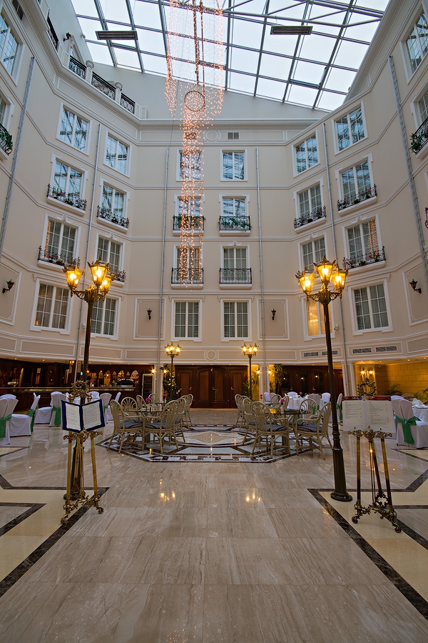 Атриум Grand Hotel Emerald